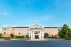 Holiday Inn Express & Suites Burlington - Mount Holly, an IHG Hotel